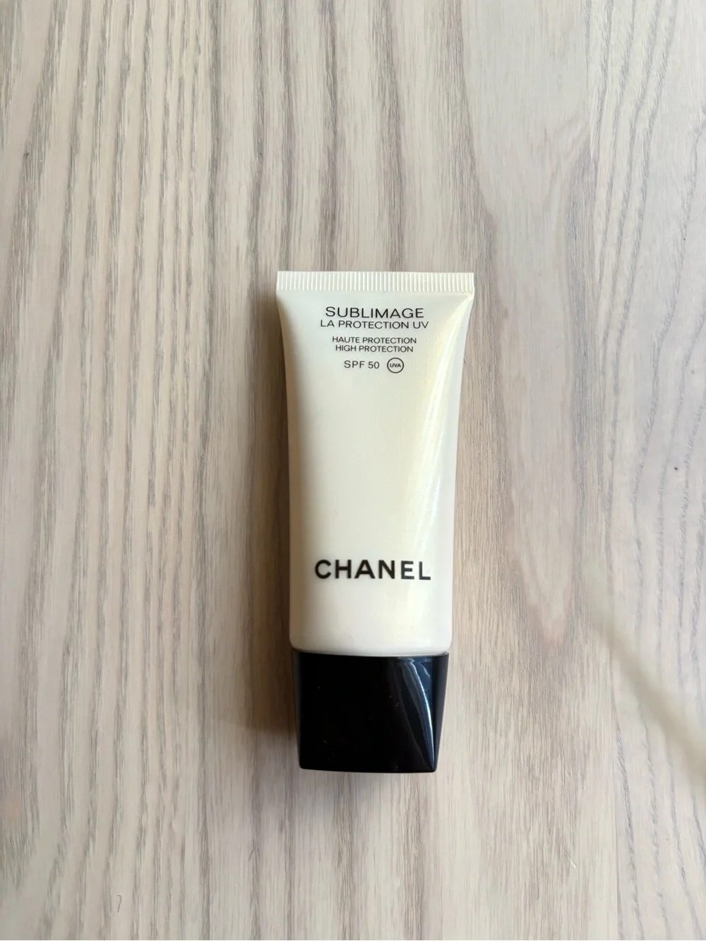 CHANEL Sublimage Primer Tube in Cream & Black